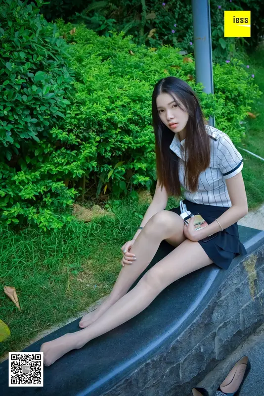 2018.02.13 丝享家169:《坐在石凳上的美女》七七 - IESS